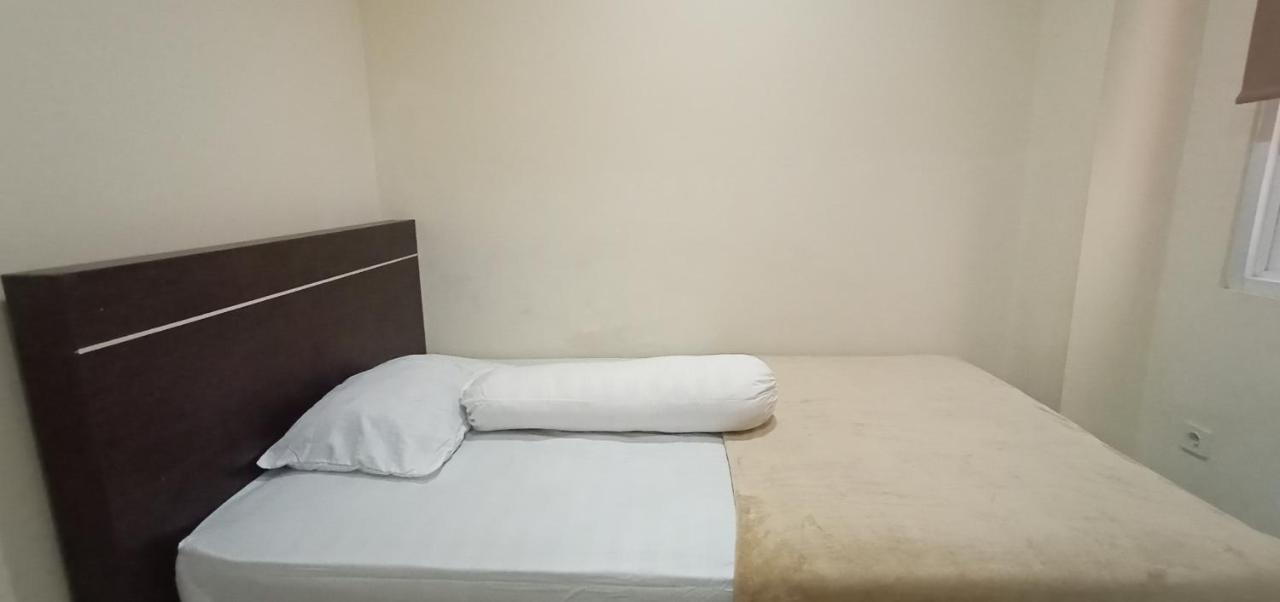 Giant Kost Hotel Tangerang Ngoại thất bức ảnh